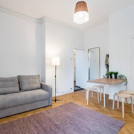 Downtown Cozy Apartment Old Town بوخارست المظهر الخارجي الصورة