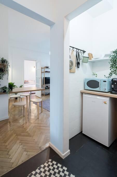 Downtown Cozy Apartment Old Town بوخارست المظهر الخارجي الصورة